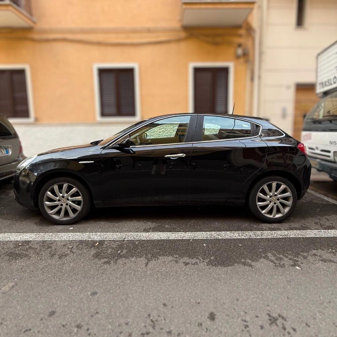 Alfa Romeo Giulietta 1.6 JTDm-2 105 CV Distinctive