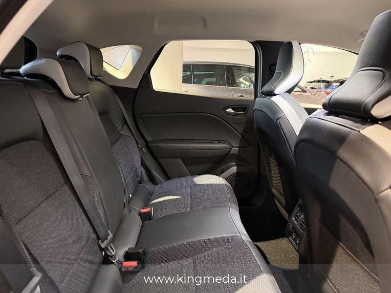 Renault Captur E-Tech hybrid 1.6 E-TECH HEV 145 TECHNO AUTO