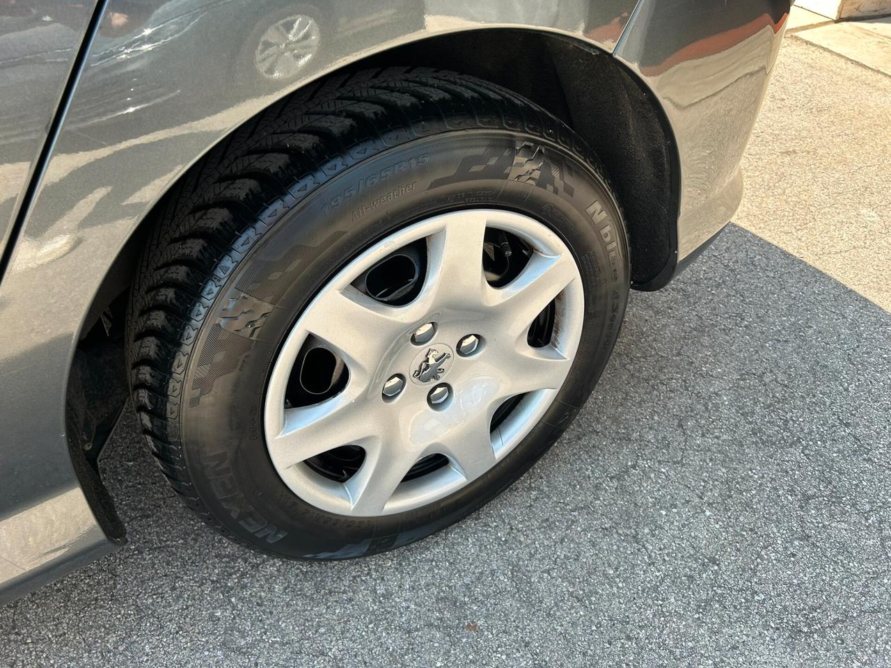 Peugeot 308 1.6 VTi 120CV 5p. - OK NEOPATENTATI