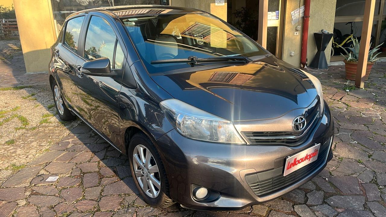 Toyota Yaris 1.0 5 porte Lounge