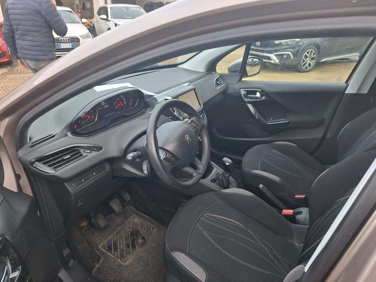 Peugeot 208 1.4 HDi 68 CV 5 porte Access