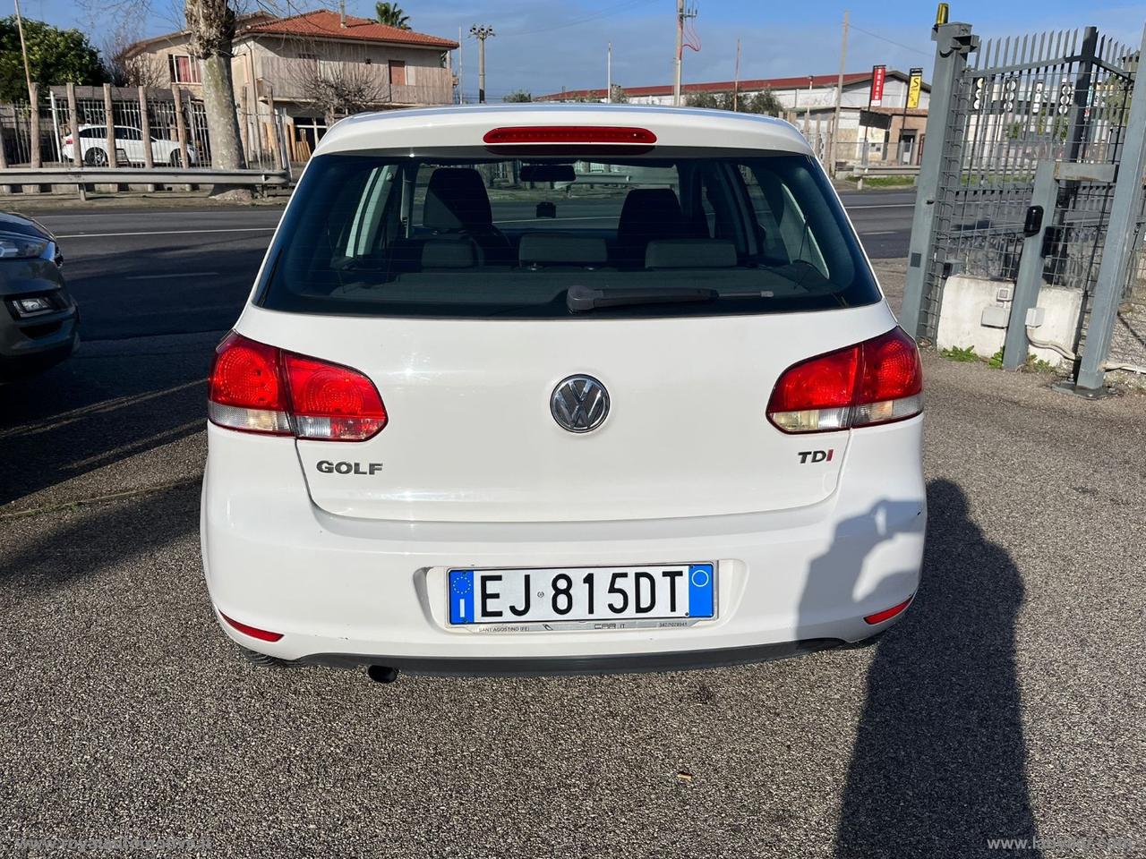 VOLKSWAGEN Golf 1.6 TDI 5p. Highline