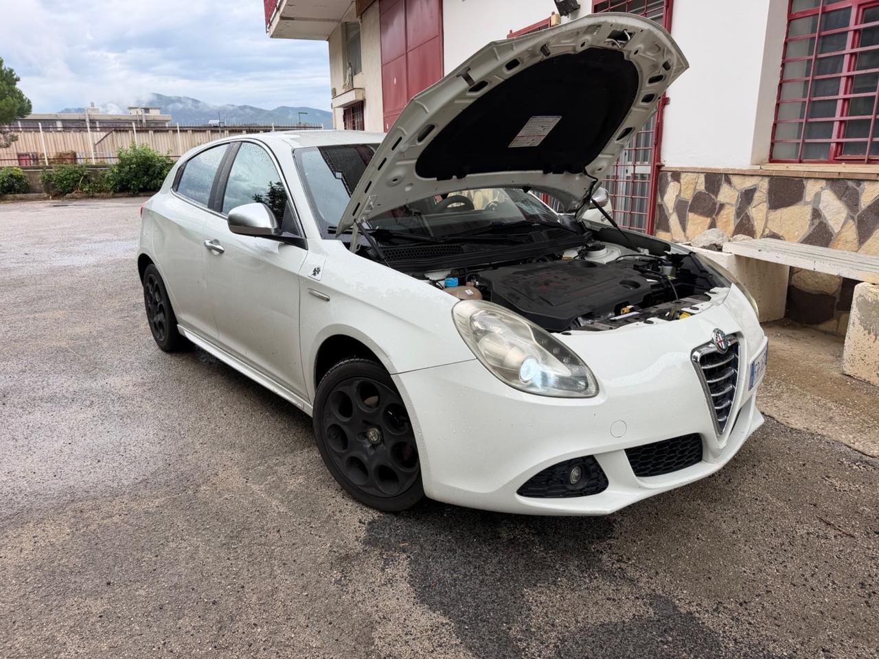 Alfa Romeo Giulietta 1.6 JTDm-2 105 CV Distinctive