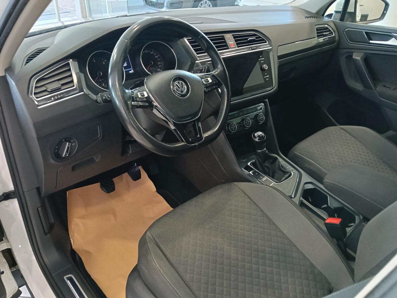 Volkswagen Tiguan 1.6 TDI SCR Sport BlueMotion Technology