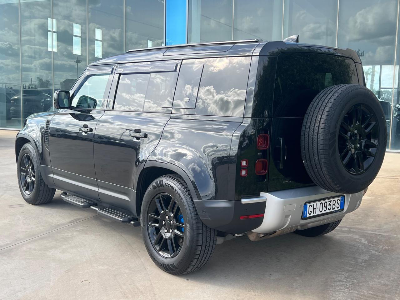 Land Rover Defender 110 HSE 240cv offerta T-Stock prezzo imperdibile