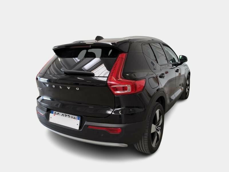 VOLVO XC40 D4 AWD GEARTRONIC MOMENTUM PRO SUV