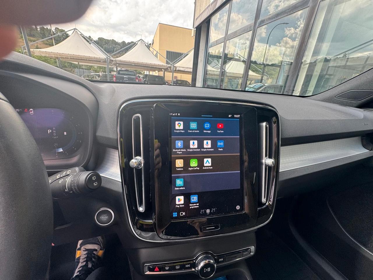 Volvo XC40 B3 automatico Core