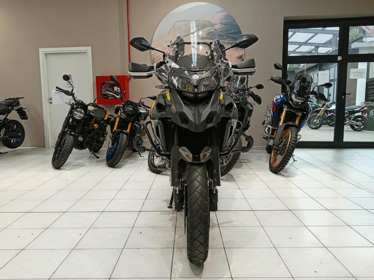 Benelli TRK 502 X