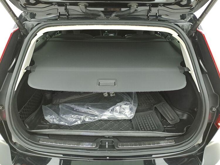 Volvo V60 B4 (d) Momentum Business Pro Geartronic BR332547 2.0 Mild Hybrid 197CV