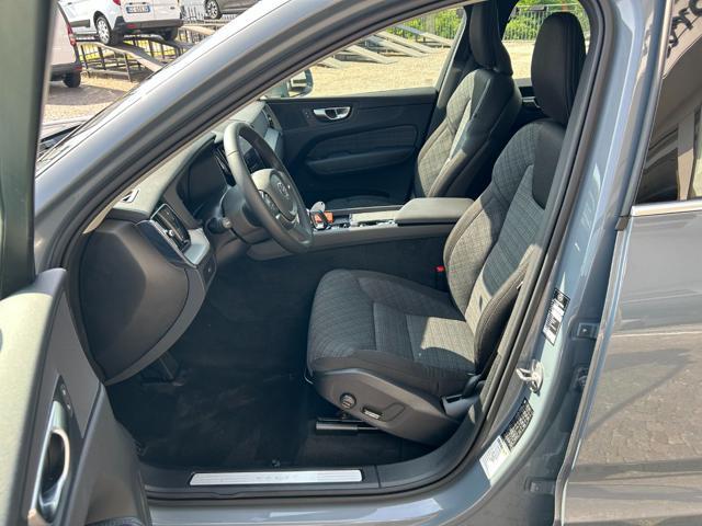 VOLVO XC60 B4 (d) automatico Core