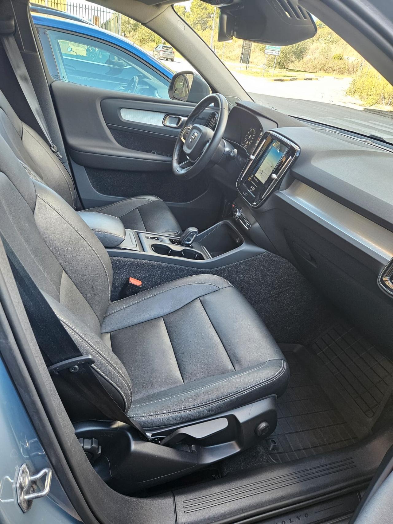 Volvo XC40 2.0 d3 Momentum geartronic N1