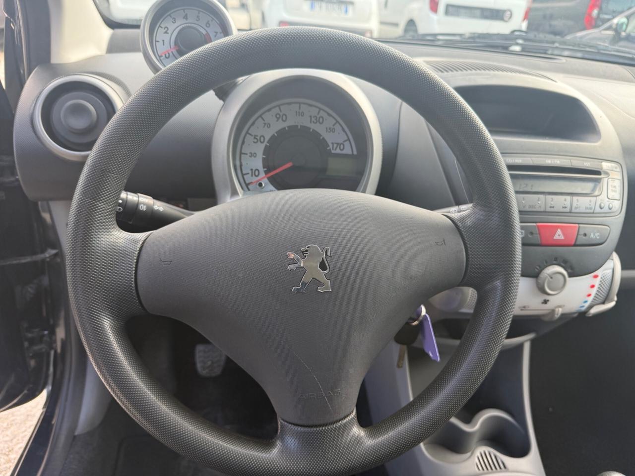 Peugeot 107 1.0 68CV 5p. Superga 2012
