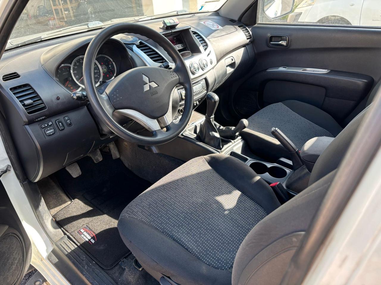 Mitsubishi L200 2.5 DI-D/178CV Club Cab Invite DPF