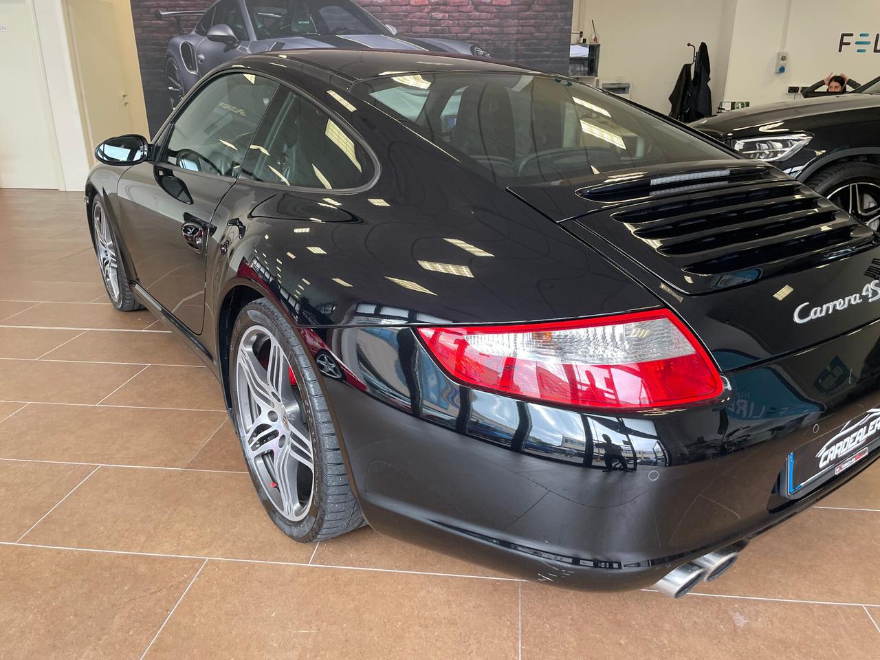 Porsche 911 Carrera 4S Coupé