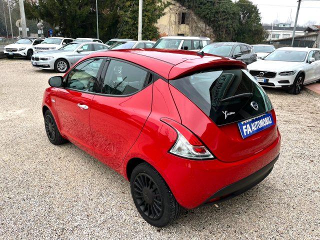 LANCIA Ypsilon 1.0 FireFly 5 porte S&S Hybrid Ecochic Silver MHEV