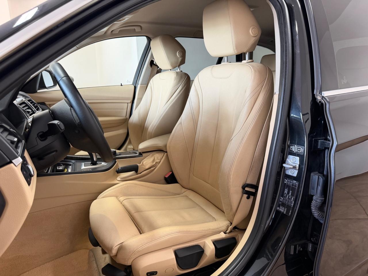 Bmw 318 318d Touring LUXURY aut.
