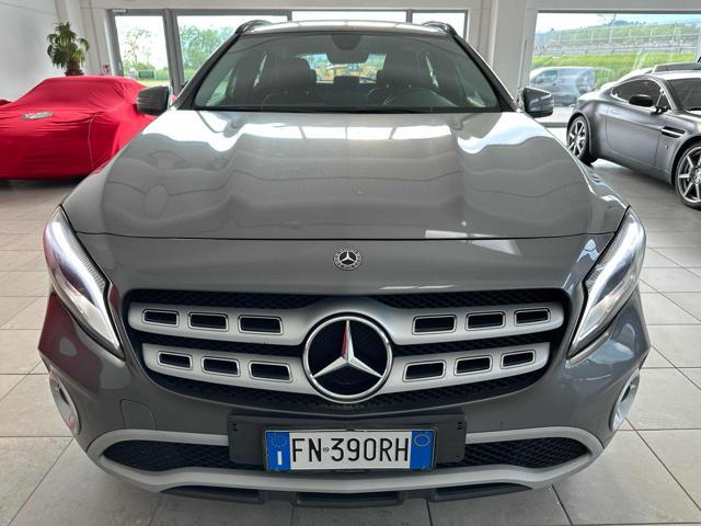 MERCEDES-BENZ GLA 200 d Automatic Business