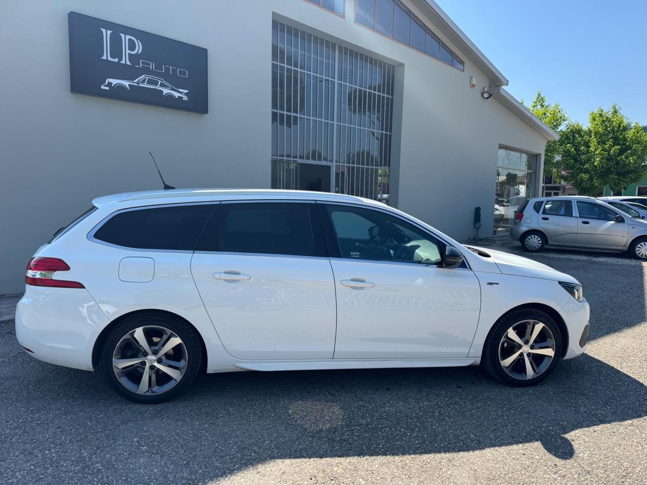 Peugeot 308 BlueHDi 130 S&S SW GT Line