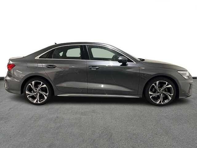 Audi A3 Sedan 30 TDI S tronic S line edition