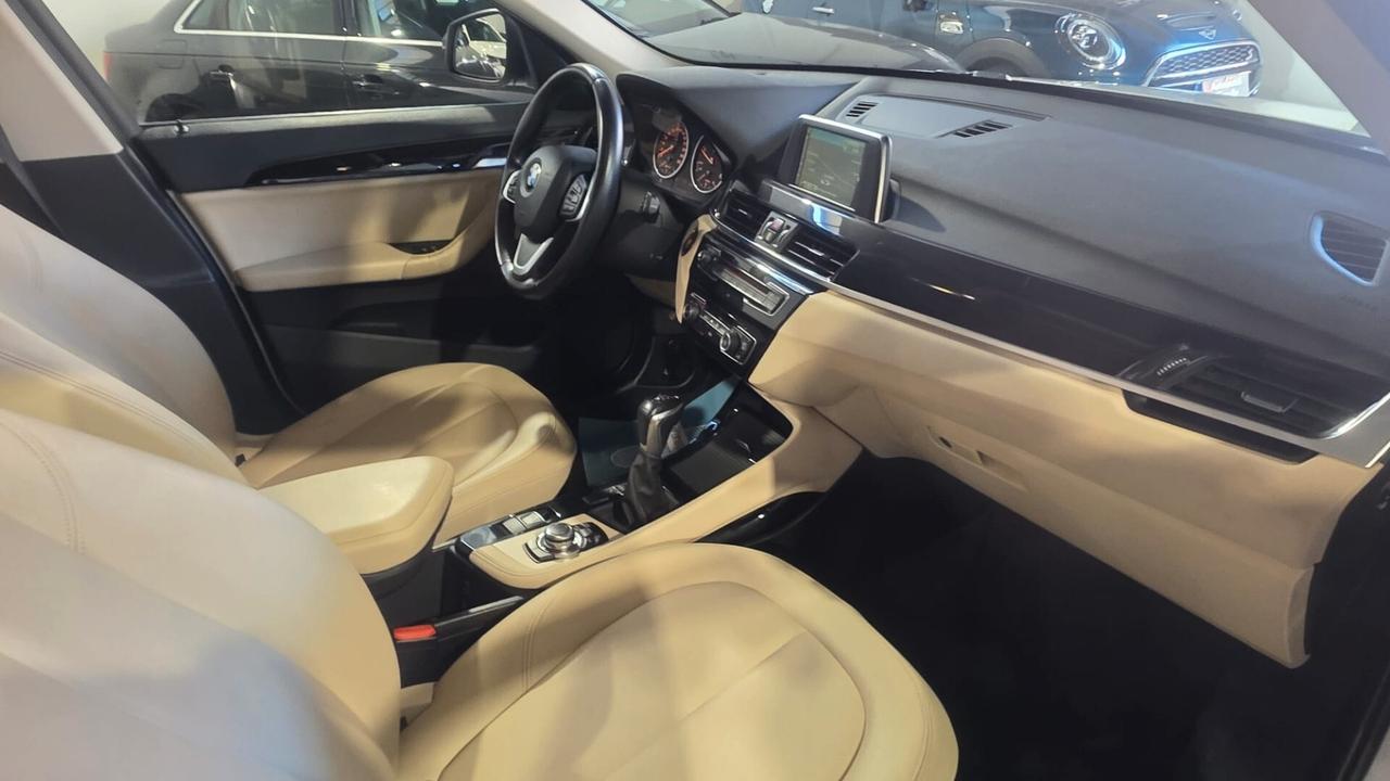 Bmw X1 sDrive18d xLine