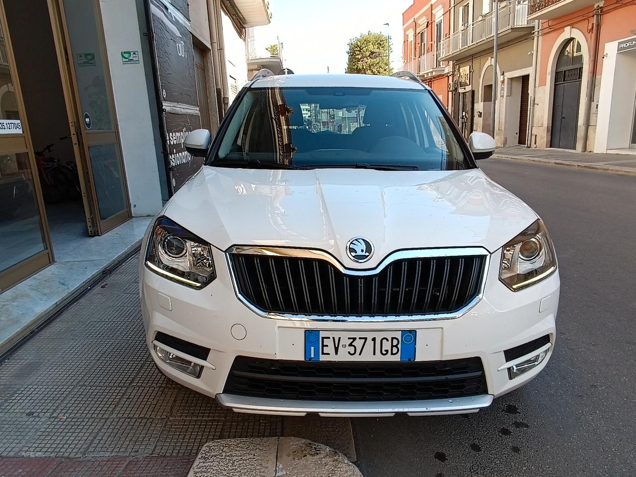 Skoda Yeti Outdoor 2.0 TDI 110CV AMBITION NAVI CAMERA FULL