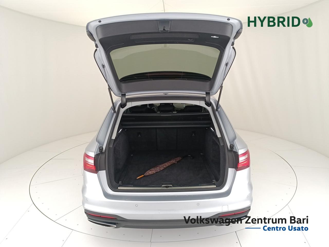 Audi A4 avant 30 2.0 tdi mhev business 136cv s-tronic