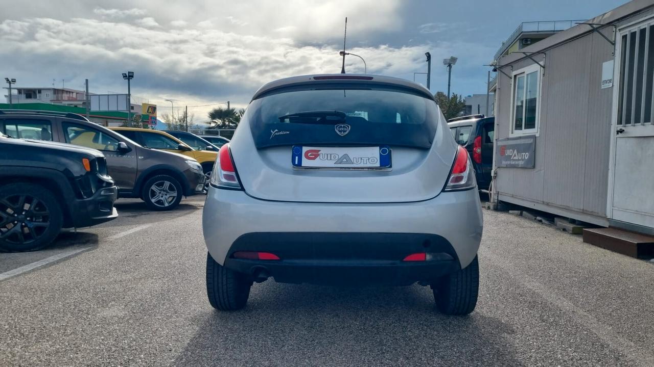 Lancia Ypsilon 0.9 TwinAir 85 CV 5 porte Metano Ecochic Gold