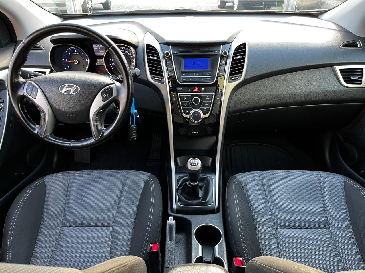 Hyundai i30 Wagon 1.6 CRDi 110cv OK NEOPATENTATI
