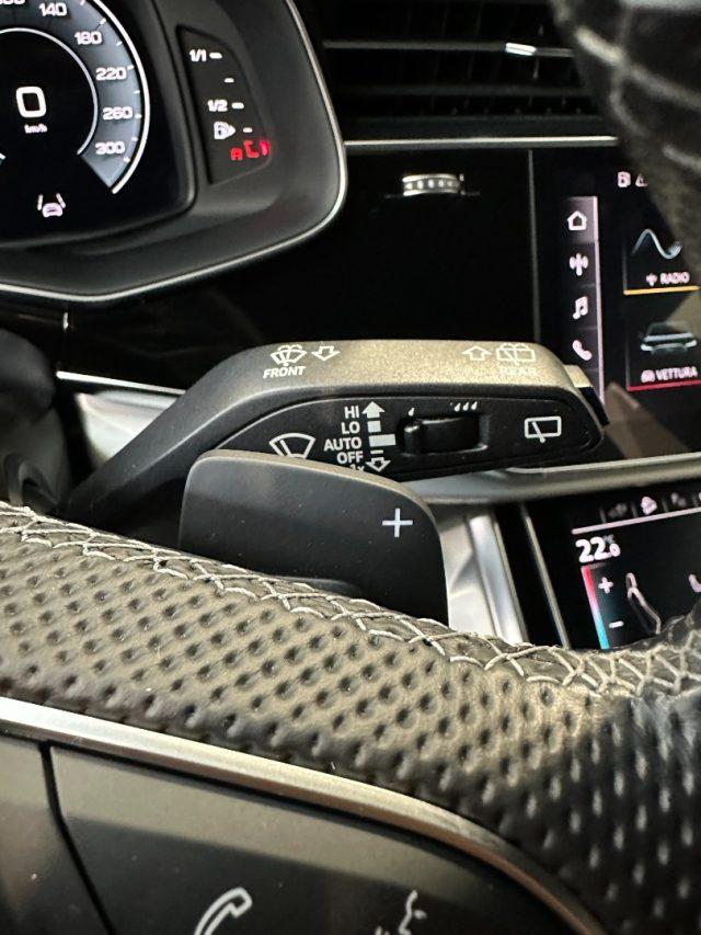 AUDI Q8 55 TFSI e Plug-in quattro S line -22" - B&O - FULL
