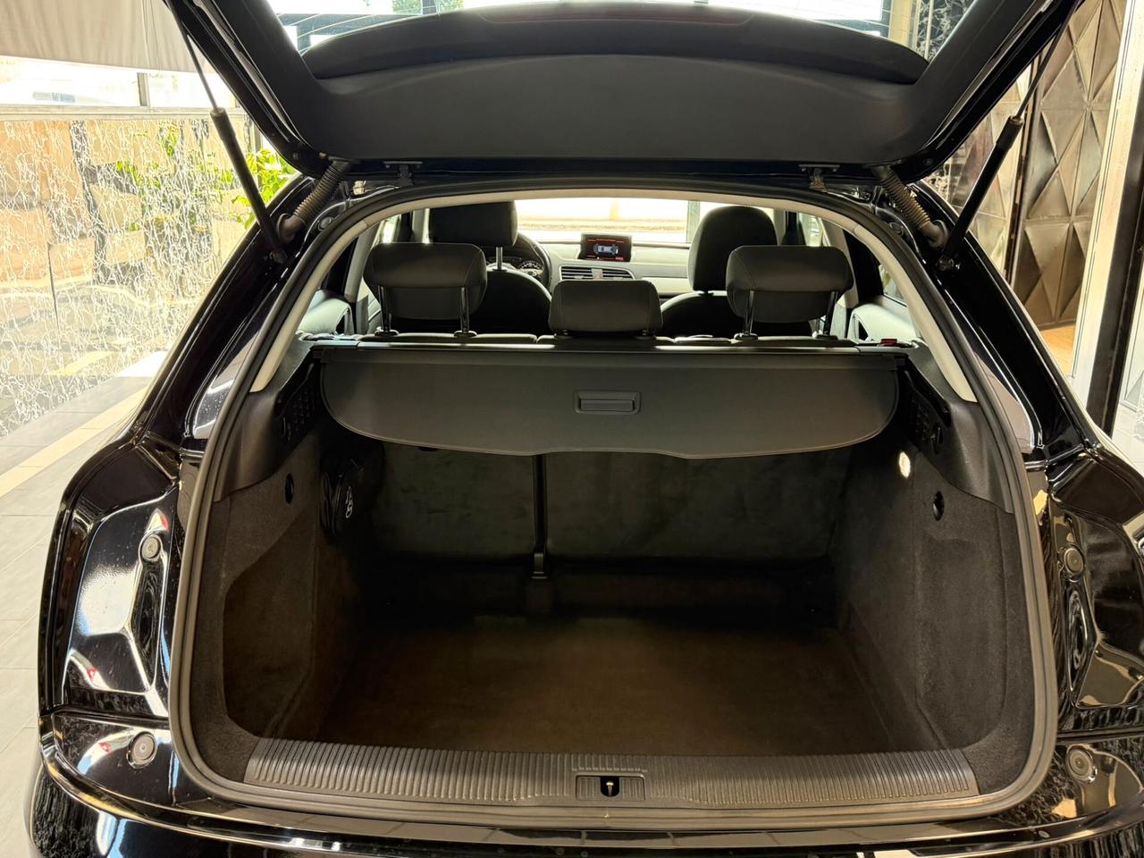 Audi Q3 2.0 TDI 150 CV Business