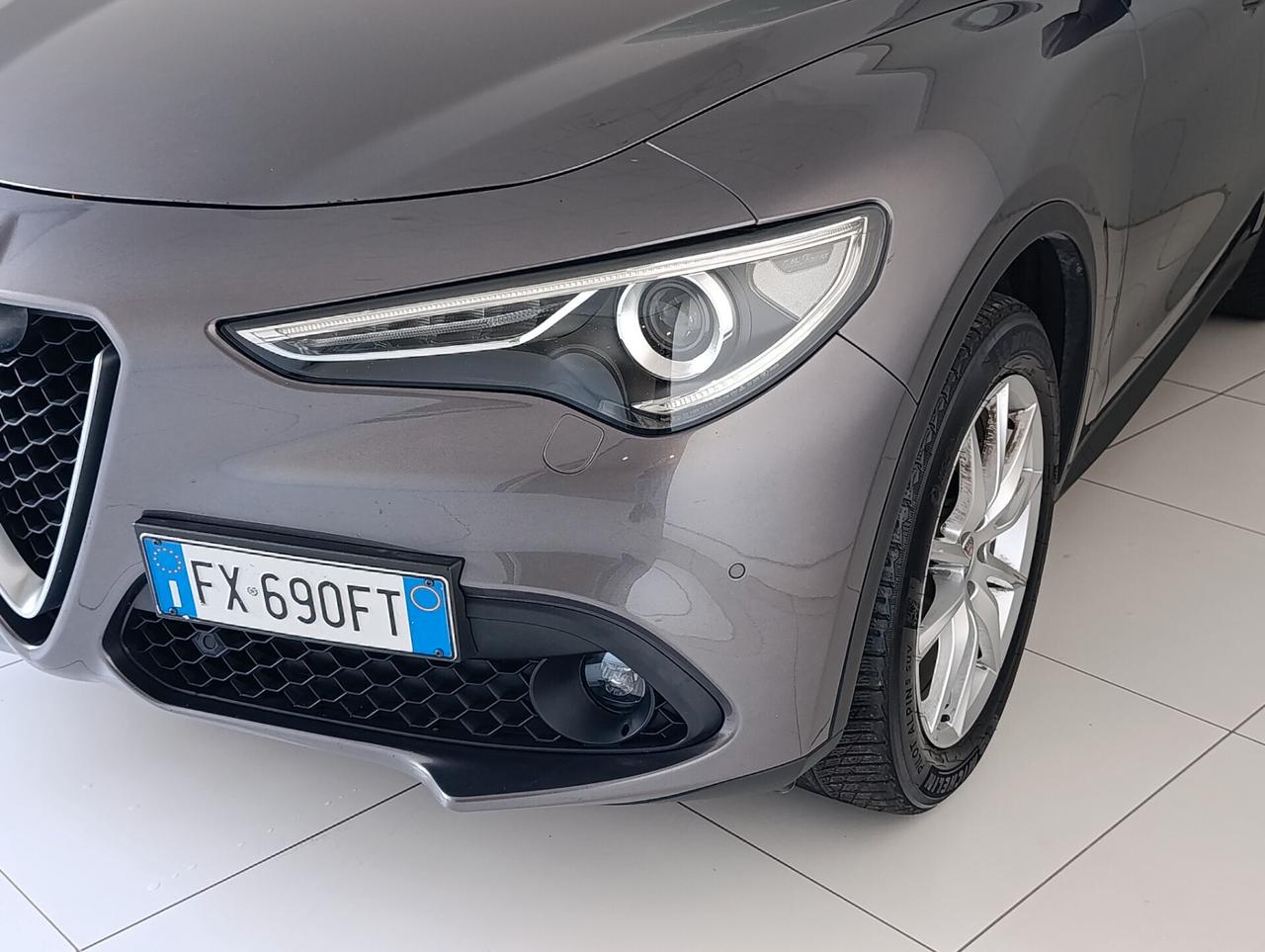 Alfa Romeo Stelvio 2.2 Turbodiesel 210 CV AT8 Q4 Lusso