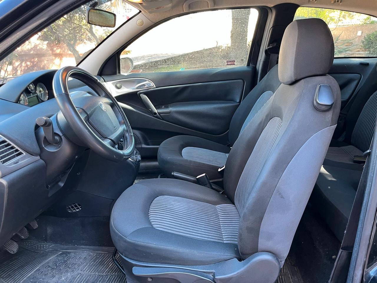 Lancia Ypsilon 1.2 - 2011