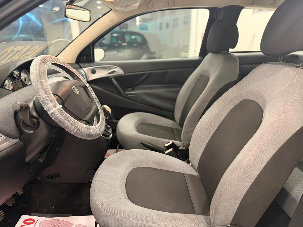 Lancia Y Restyling 1.2cc 2010