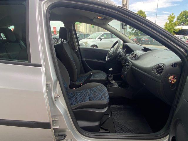 RENAULT Clio 1.2 16V TCE 100CV SporTour
