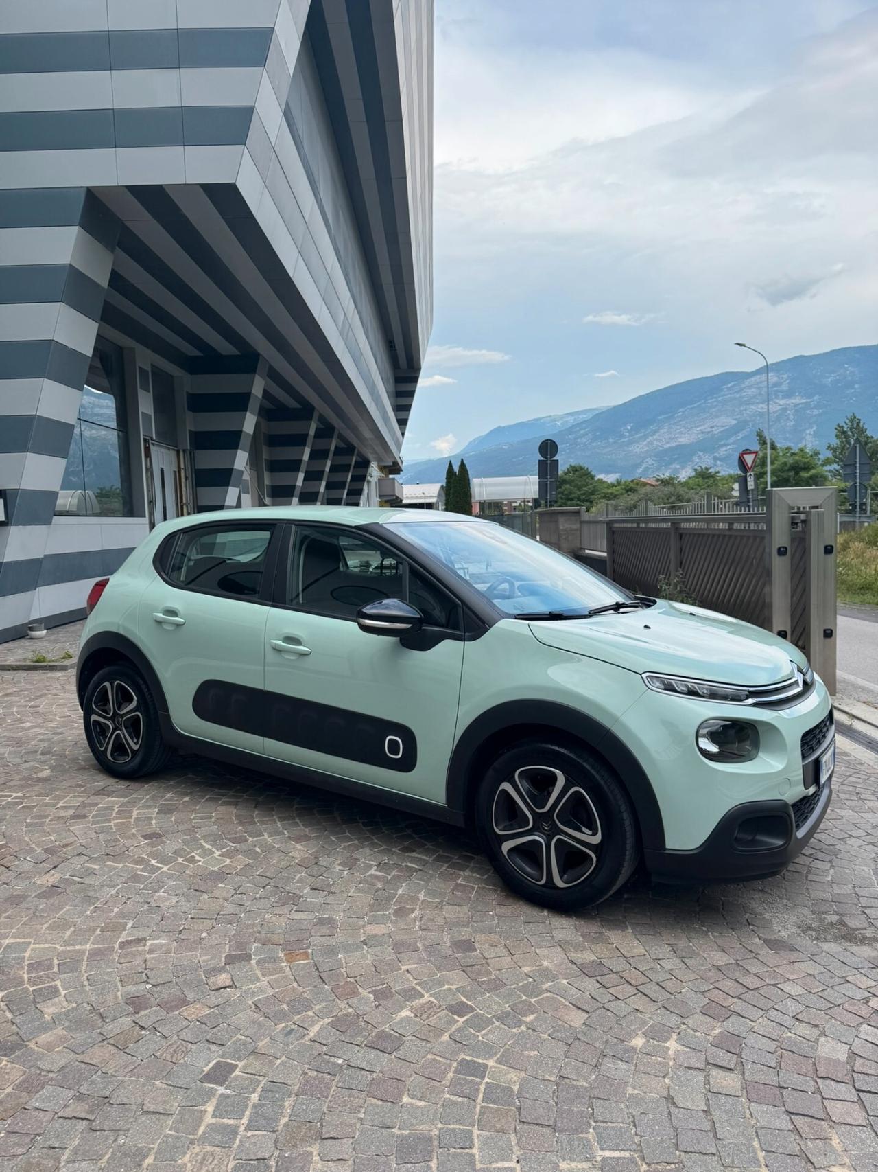 Citroen C3 PureTech 83 S&S Shine neopatentati