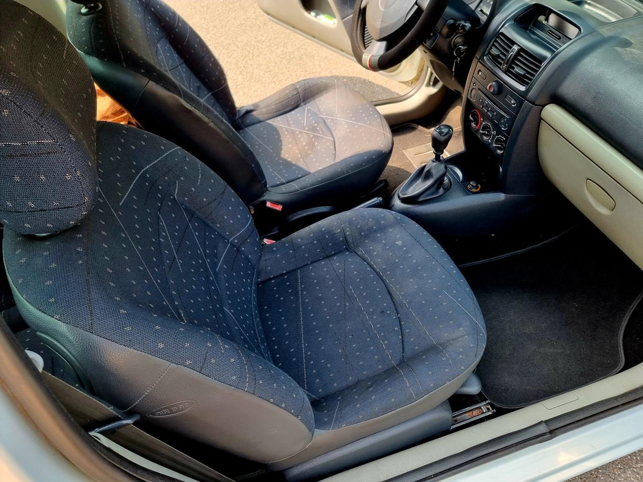 Renault Clio 1.6 16V cat 3 p ADATTA AI NEOPATENTATI