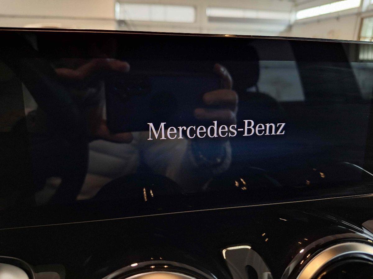 MERCEDES GLB 200 d auto 7posti - RETRO-CAM - LED - GAR.24 MESI