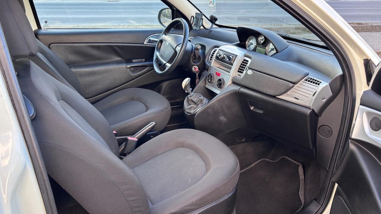 Lancia Ypsilon 1.4 Unyca Ecochic GPL