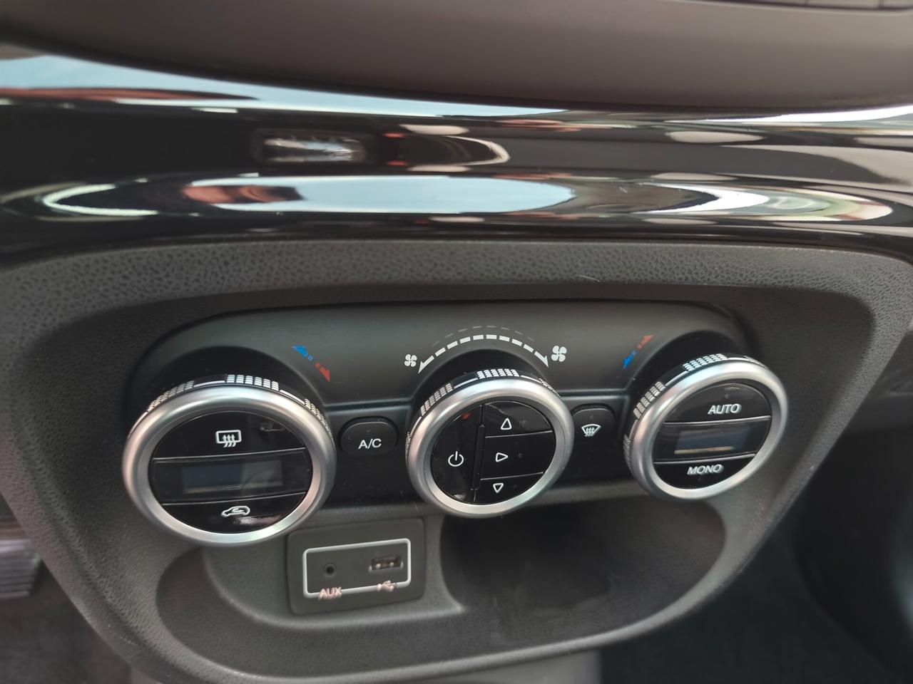 Fiat 500L 1.4 BENZINA 95 CV Trekking BICOLOR