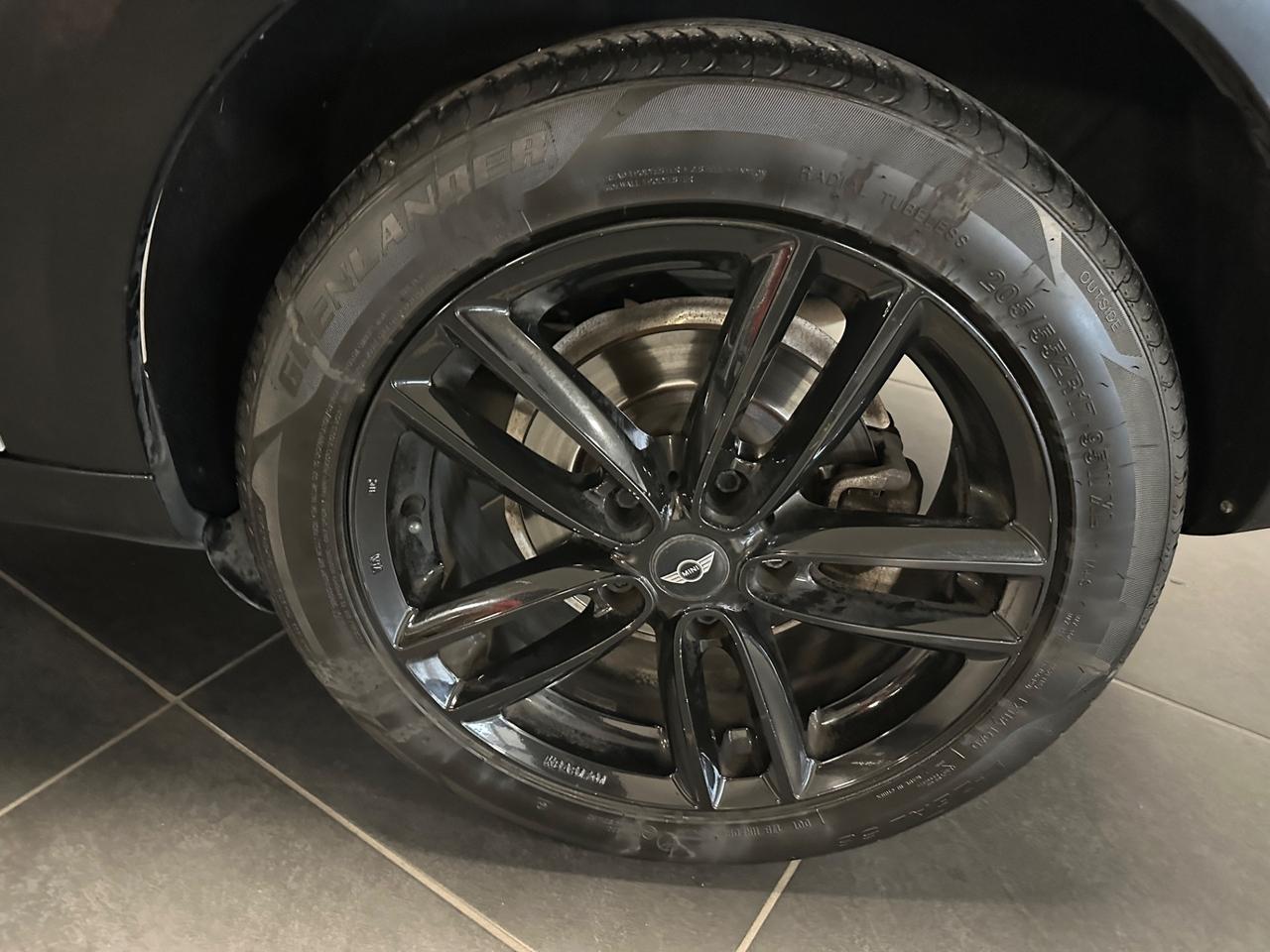 MINI COUNTRYMAN COOPER SD 2.0 AUTOMATICA 143CV