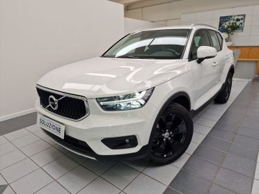 Volvo XC40 T3 Momentum GANCIO TRAINO