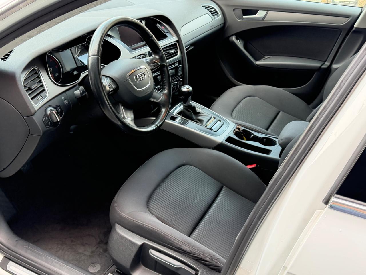 Audi A4 2.0 TDI 100.000KM 2012 - NEOPATENTATI