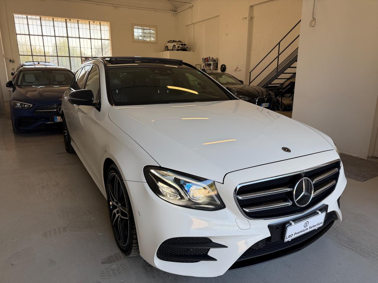 Mercedes E 220d AMG Line Tetto+Pelle+Led +Burmester Top Full