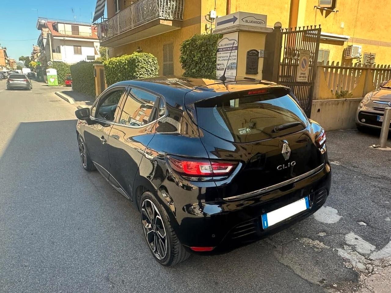 Renault Clio TCe 12V 75 CV 5 porte Moschino UNICOPROPRIETARIO FINANZIABILE