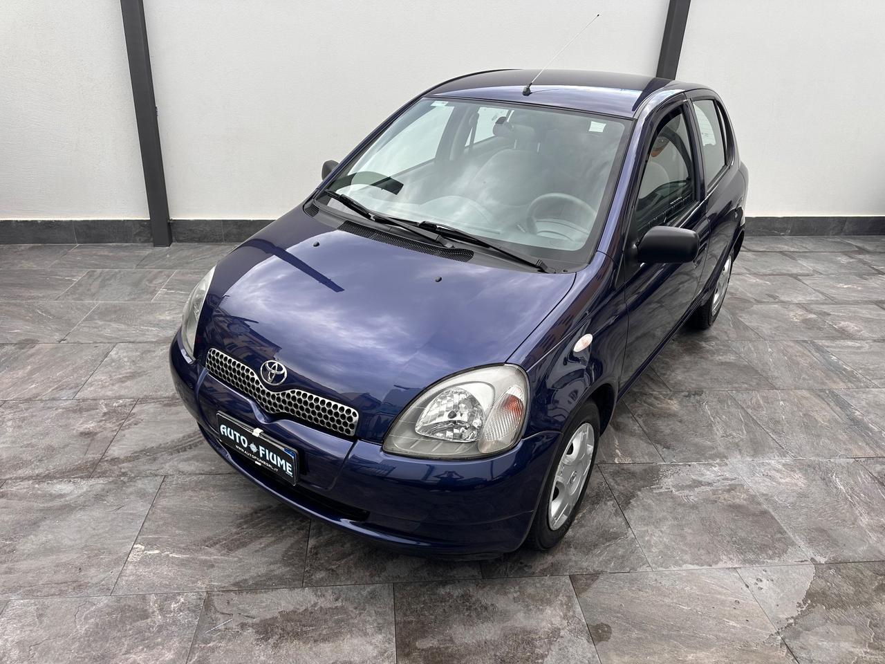 Toyota Yaris 1.0i 16V cat 5 porte Sol