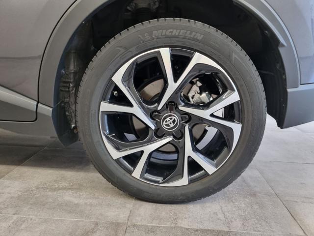 TOYOTA C-HR 1.8 Hybrid E-CVT Dynamic