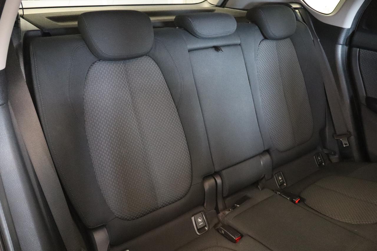 BMW 218d ACTIVE TOURER ADVANTAGE