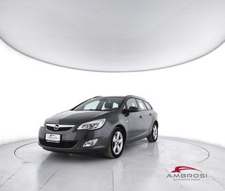 OPEL Astra 1.7 CDTI 110CV Station Wagon Cosmo - PER OPERATORI