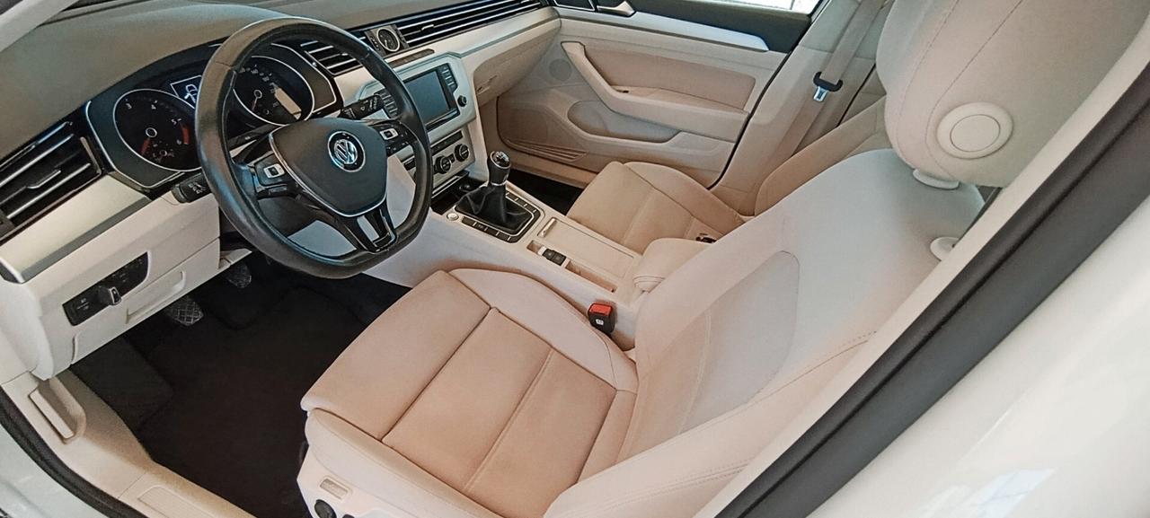 Volkswagen Passat Variant 1.6 TDI Trendline Motion CAMBIO MANUALE