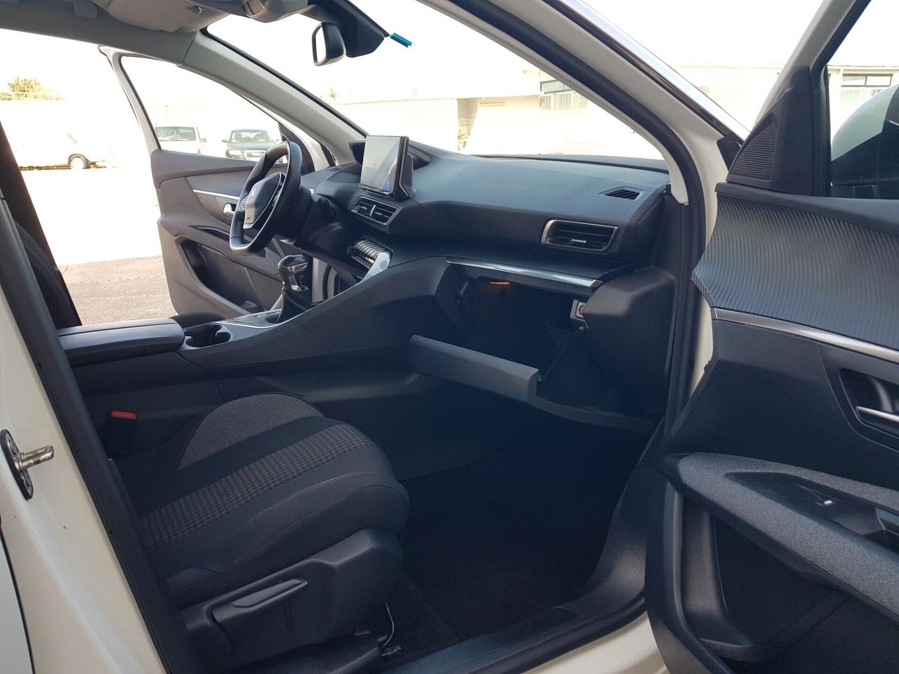 Peugeot 3008 BlueHDi 130 S&S Active Business